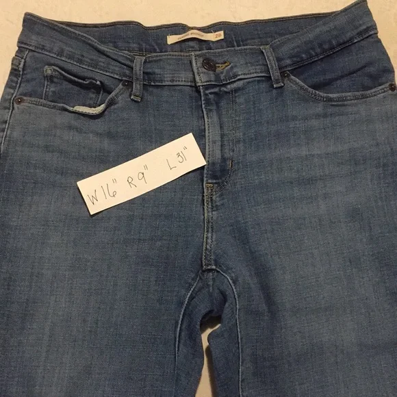 Levi’s Jeans - Picture 3 of 7